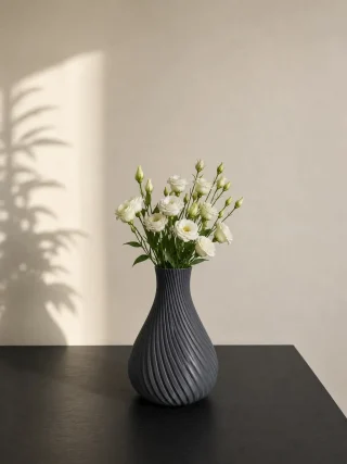 Modern Spiral Vazo ve Minimalist Ev Dekorasyonu